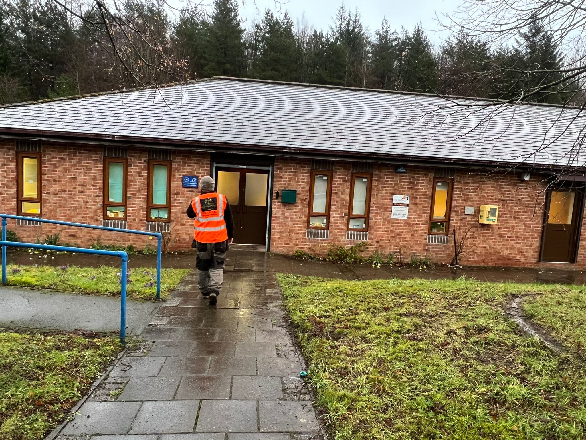 Urban Shopfronts engineer arriving for site survey